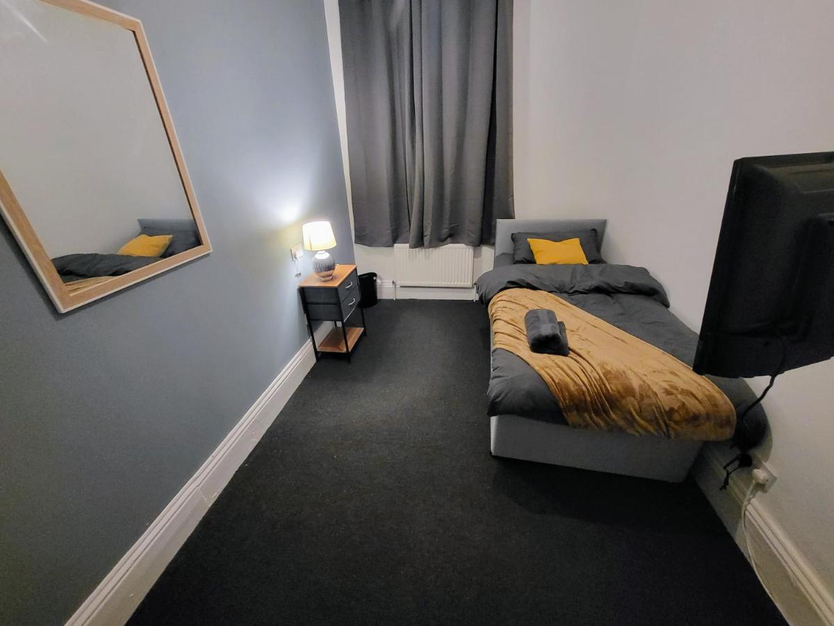 Park Road - Stay Sleep Rest Kingston upon Hull Exterior photo